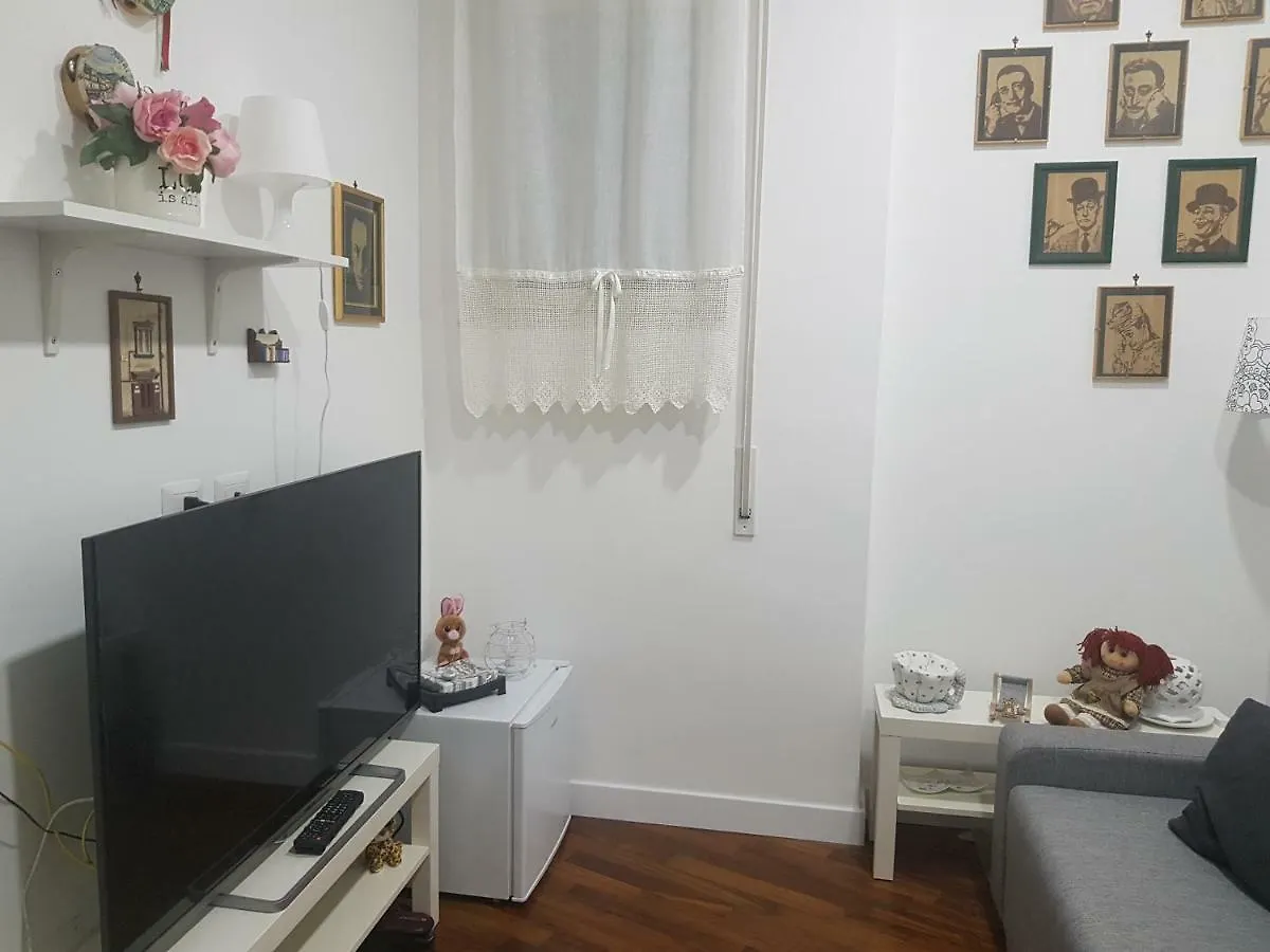 Small Bedroom Vomero'S Napoli